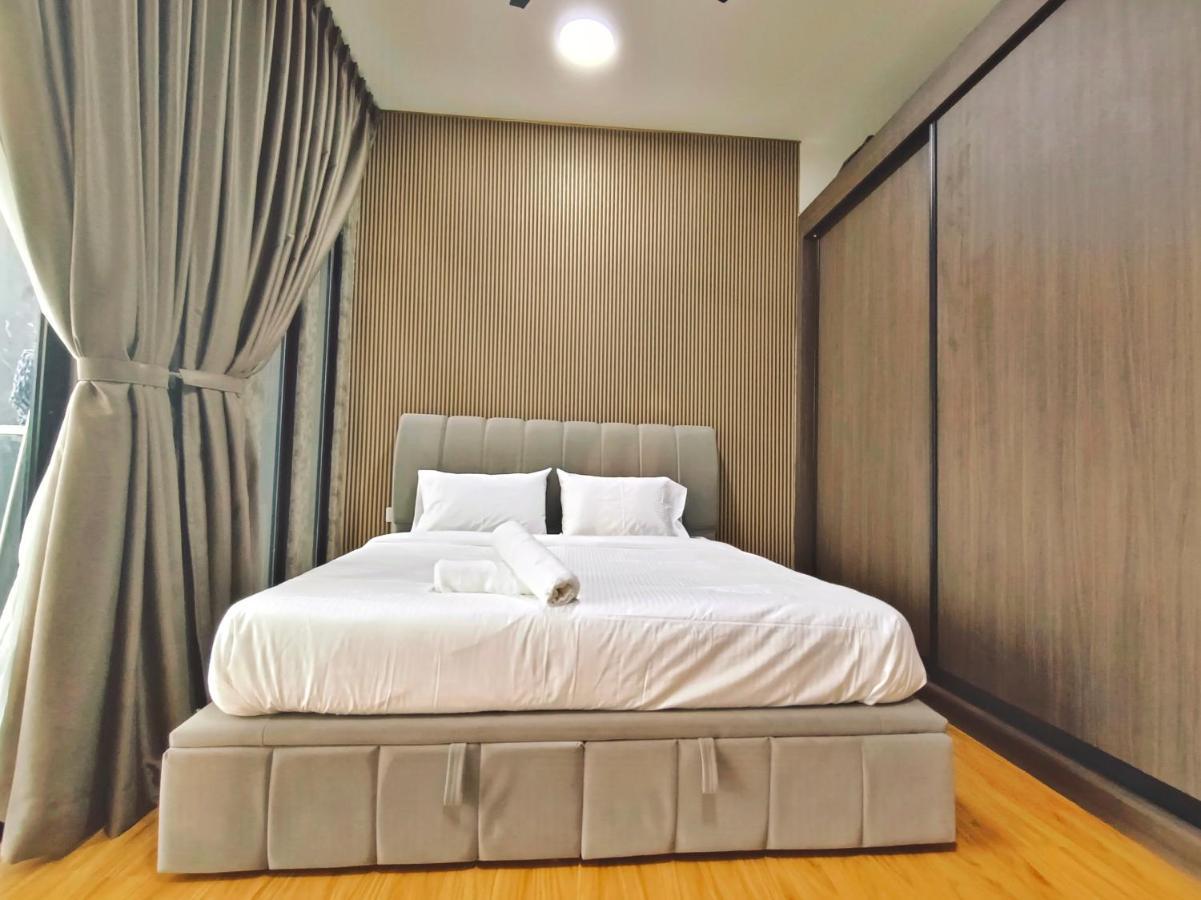 Beacon Executive Suite At Georgetown For 10Pax And 2 Bed Room Exterior photo